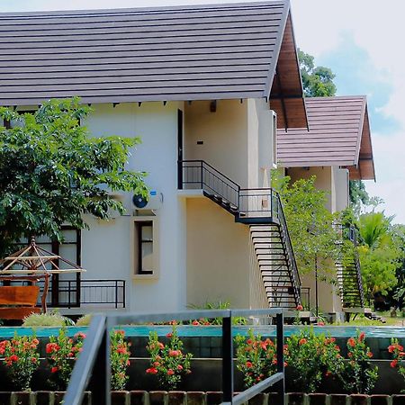 Lolu Village Resort อนุราธปุระ ภายนอก รูปภาพ