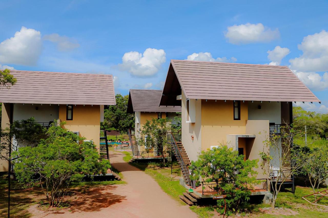 Lolu Village Resort อนุราธปุระ ภายนอก รูปภาพ