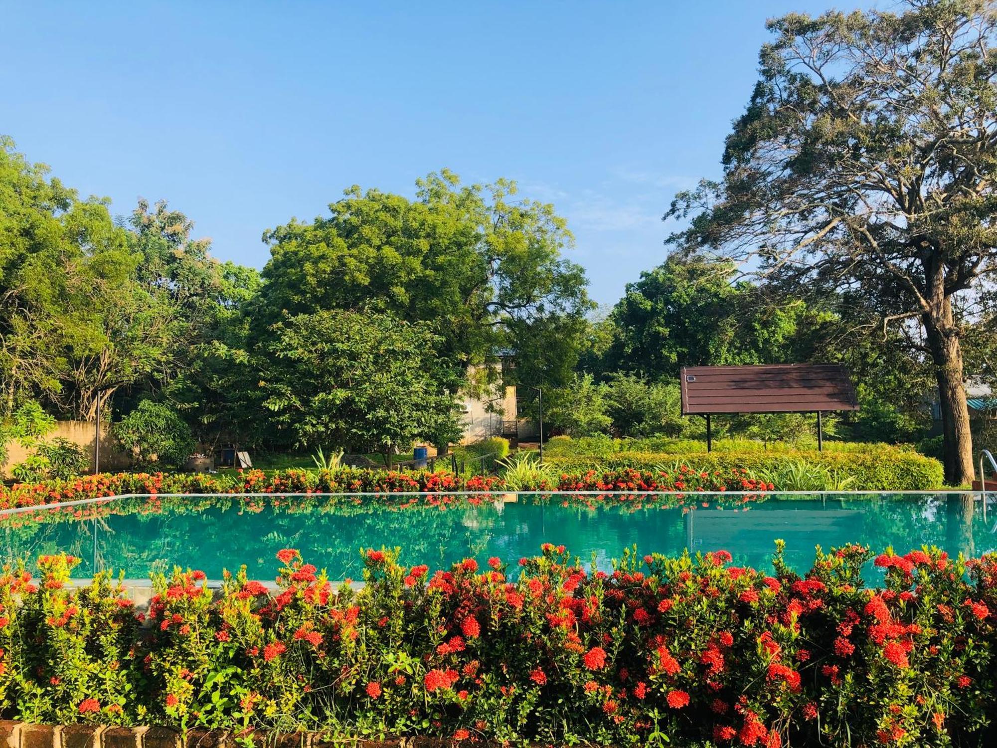 Lolu Village Resort อนุราธปุระ ภายนอก รูปภาพ